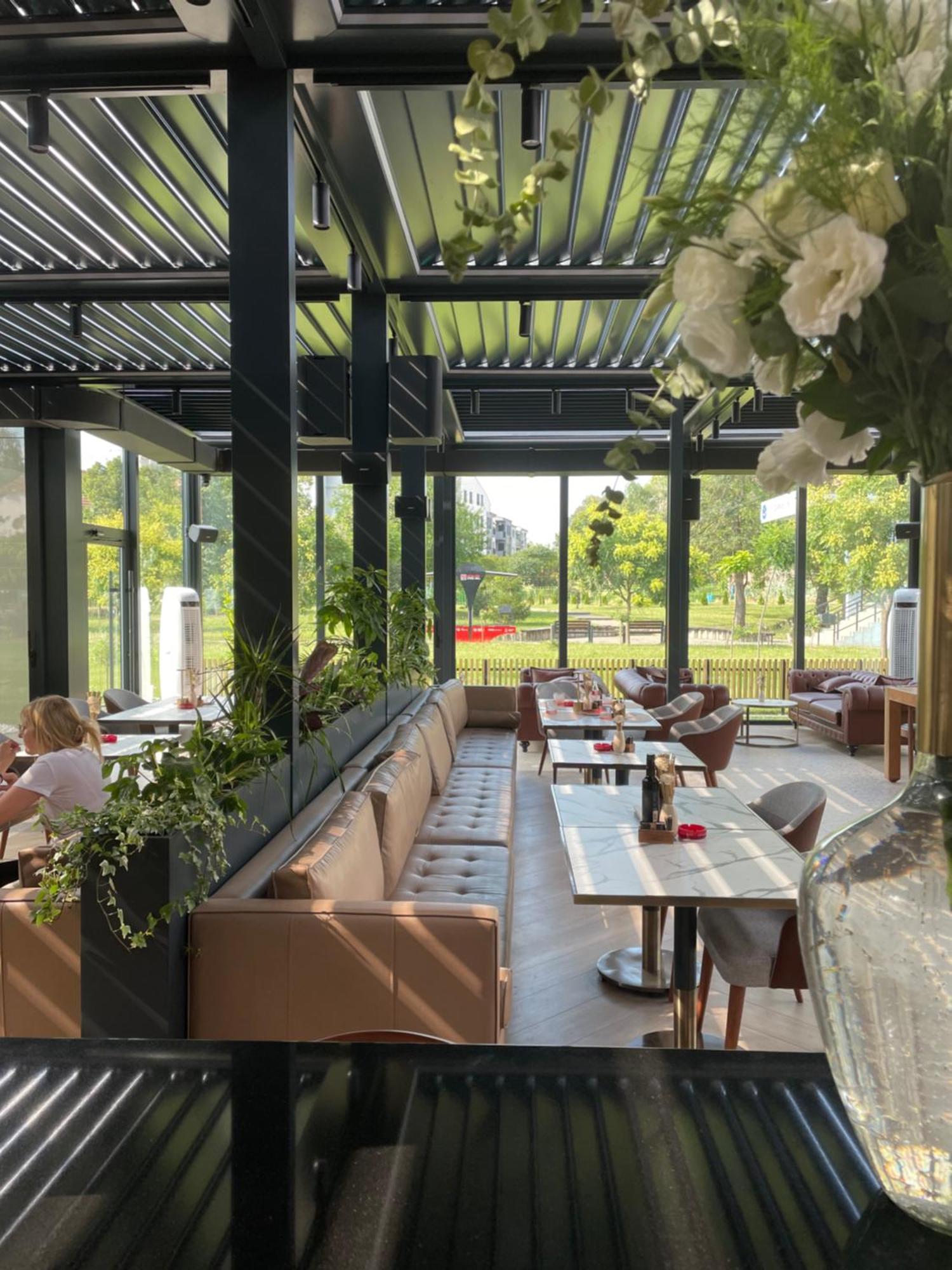 Santa Villa & Restaurant Sremska Mitrovica Luaran gambar